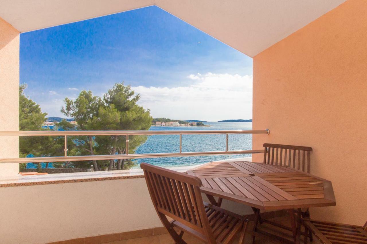 Villa Bozena โบรดาริตซา ภายนอก รูปภาพ