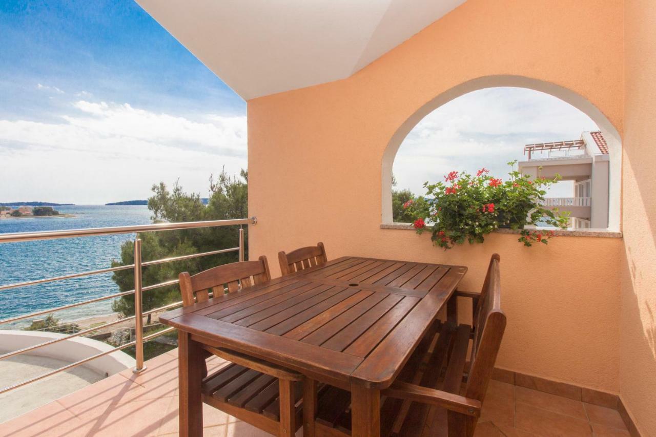 Villa Bozena โบรดาริตซา ภายนอก รูปภาพ