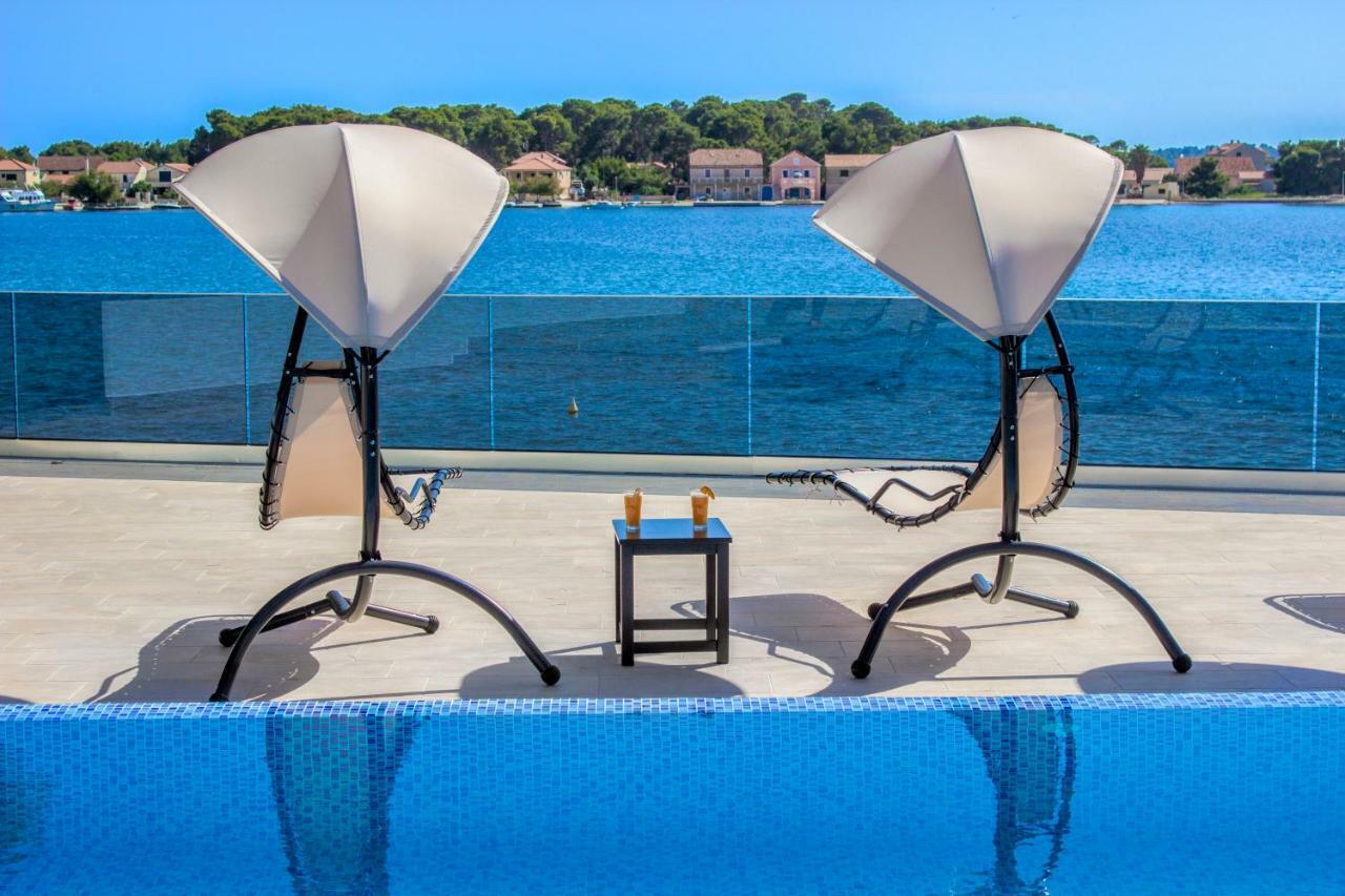 Villa Bozena โบรดาริตซา ภายนอก รูปภาพ