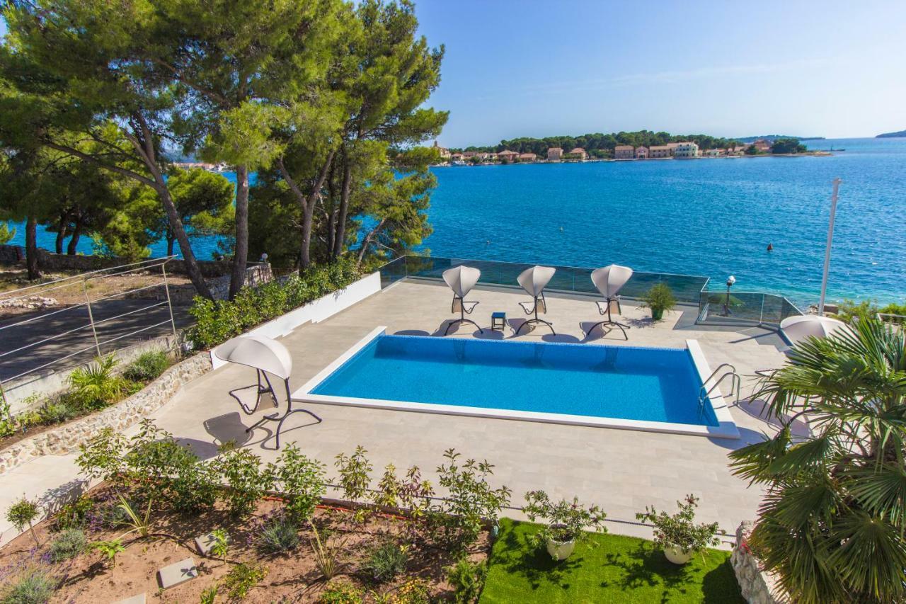 Villa Bozena โบรดาริตซา ภายนอก รูปภาพ
