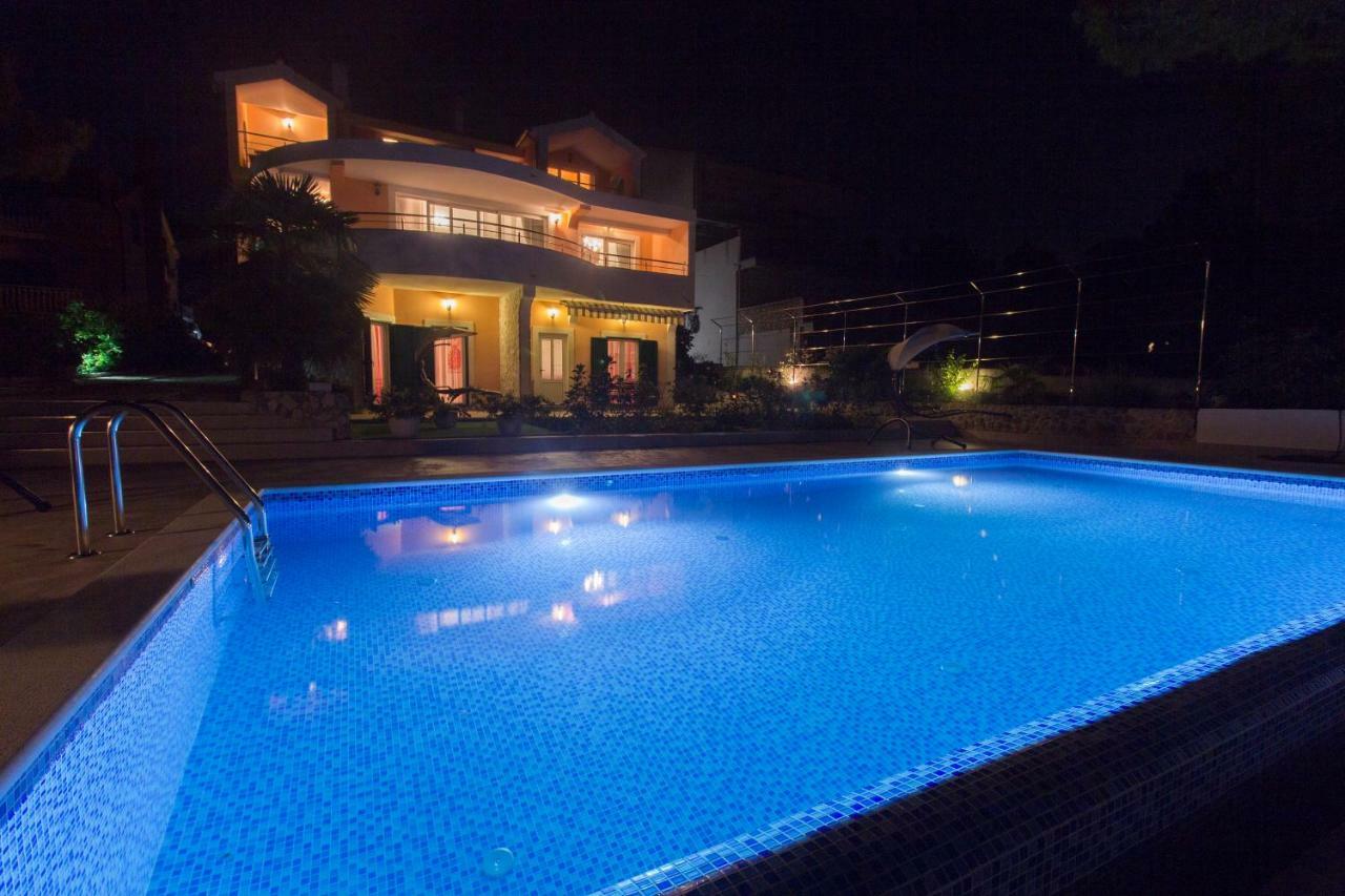 Villa Bozena โบรดาริตซา ภายนอก รูปภาพ