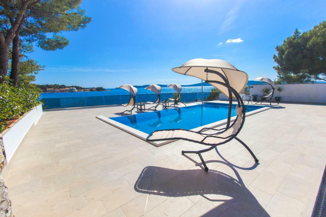 Villa Bozena โบรดาริตซา ภายนอก รูปภาพ
