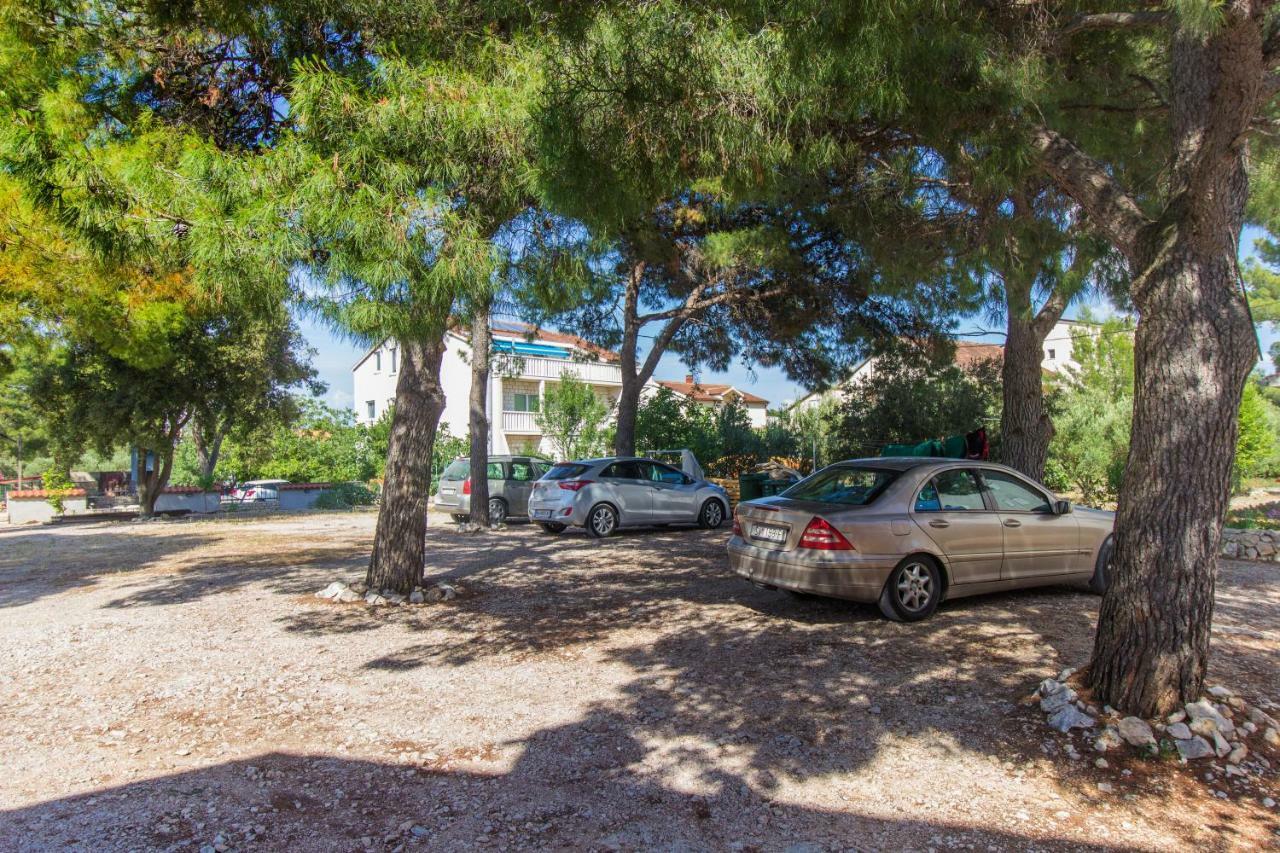 Villa Bozena โบรดาริตซา ภายนอก รูปภาพ