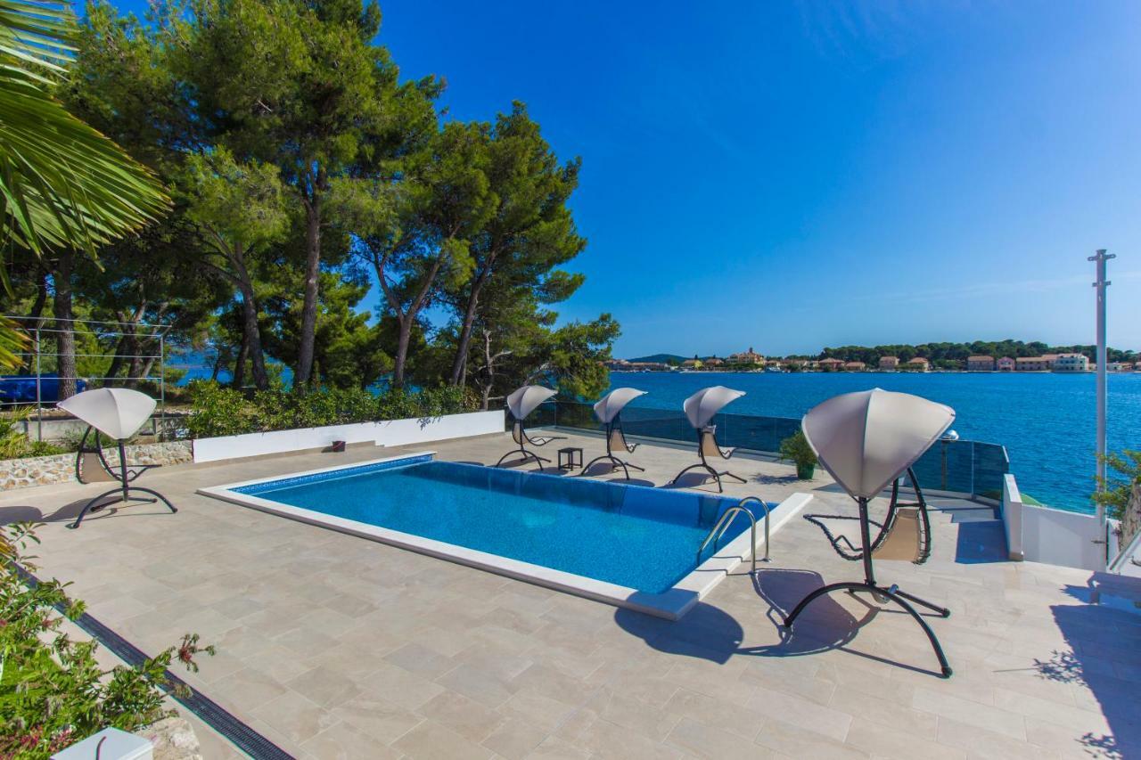 Villa Bozena โบรดาริตซา ภายนอก รูปภาพ