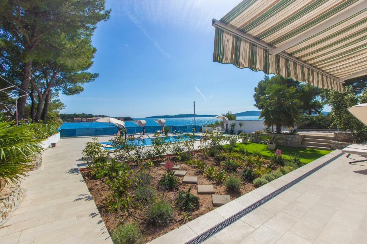 Villa Bozena โบรดาริตซา ภายนอก รูปภาพ