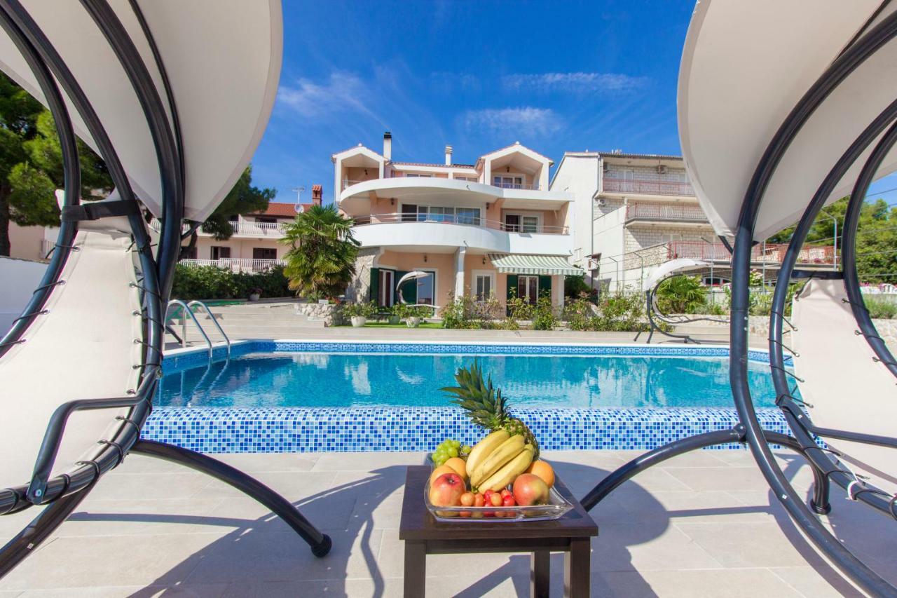 Villa Bozena โบรดาริตซา ภายนอก รูปภาพ