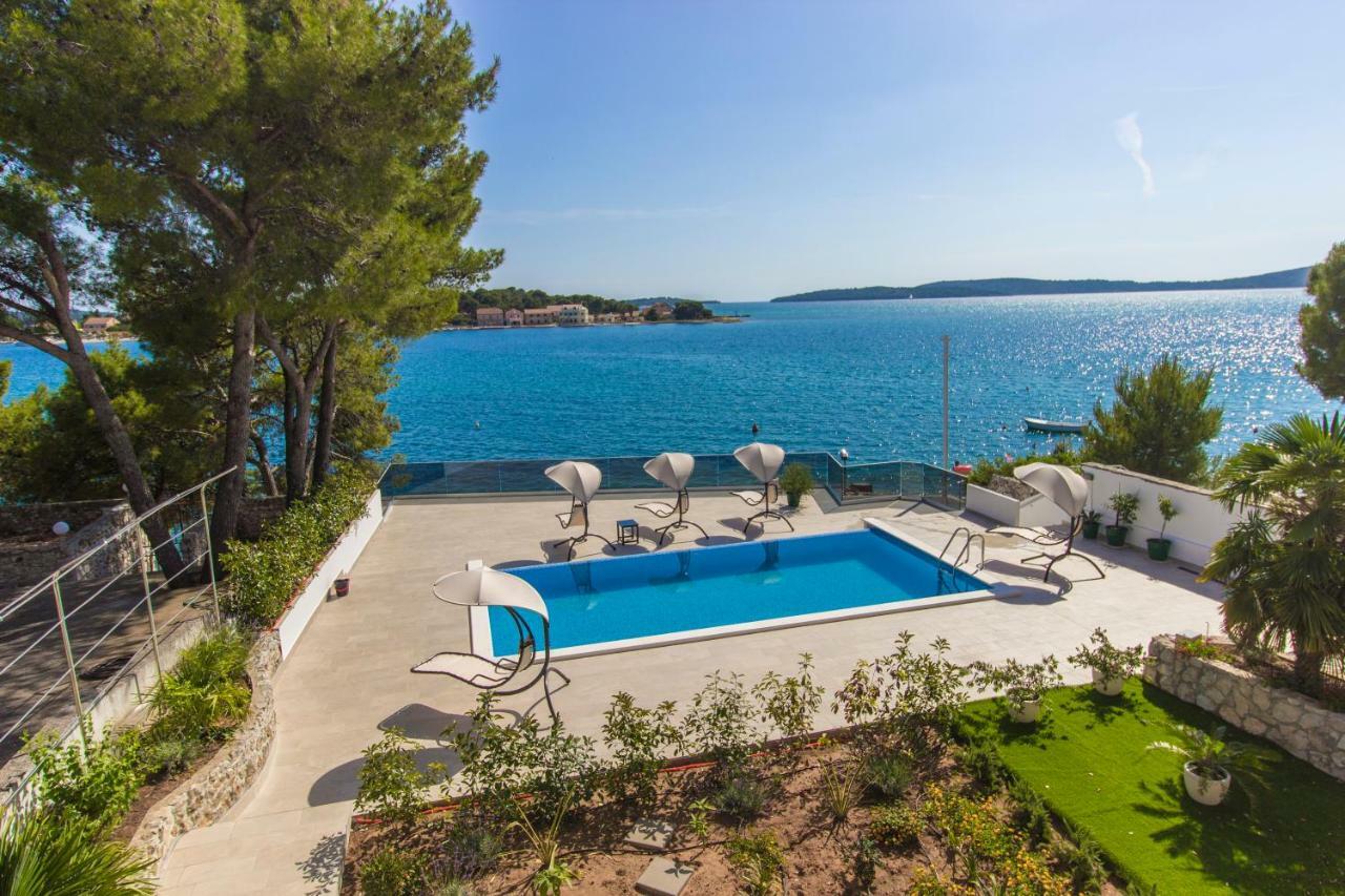 Villa Bozena โบรดาริตซา ภายนอก รูปภาพ