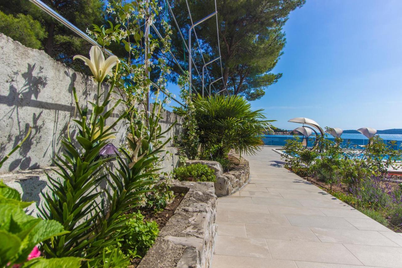 Villa Bozena โบรดาริตซา ภายนอก รูปภาพ