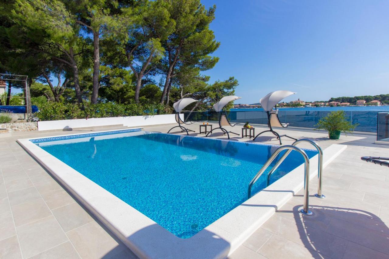 Villa Bozena โบรดาริตซา ภายนอก รูปภาพ