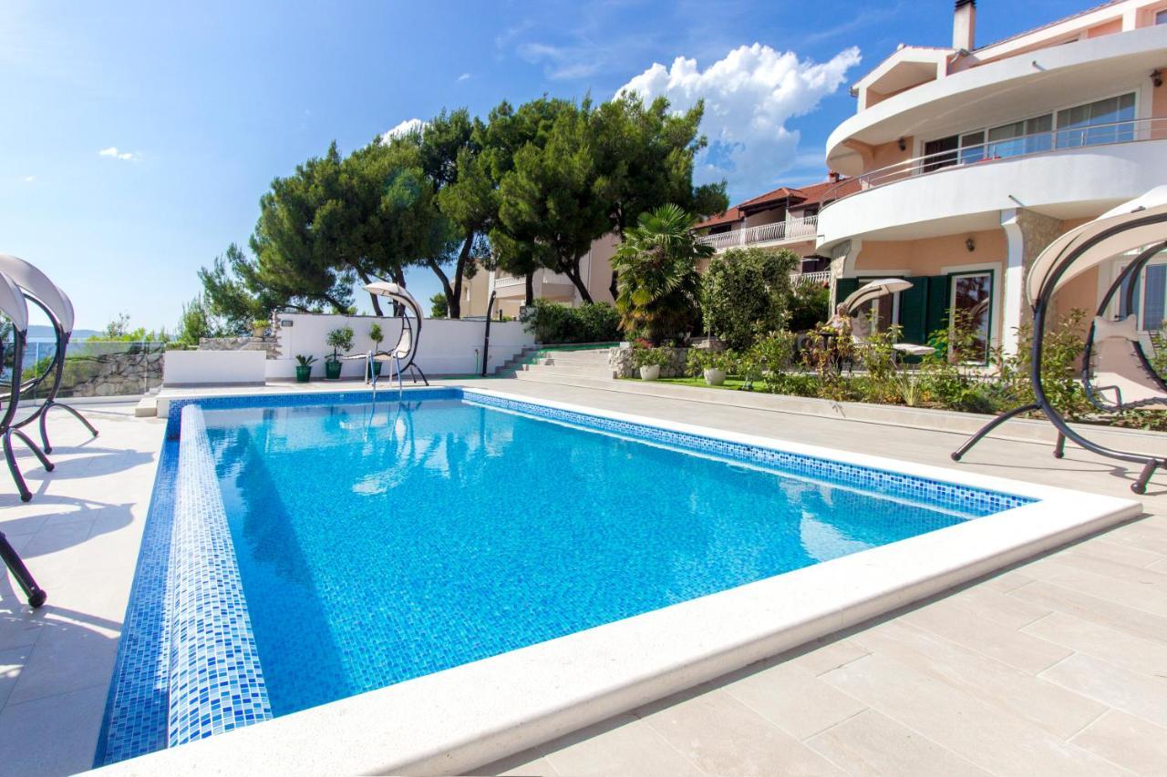 Villa Bozena โบรดาริตซา ภายนอก รูปภาพ