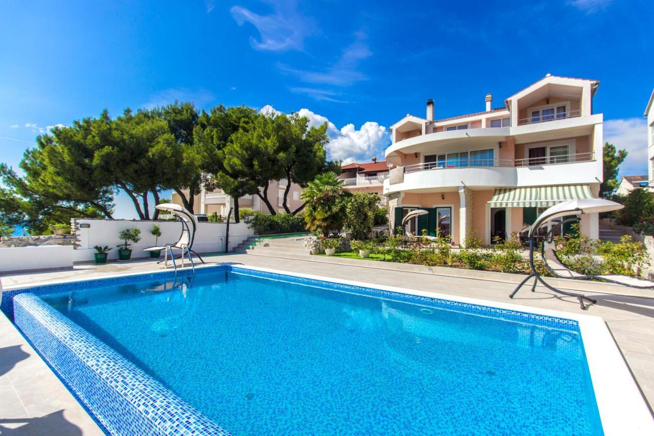 Villa Bozena โบรดาริตซา ภายนอก รูปภาพ