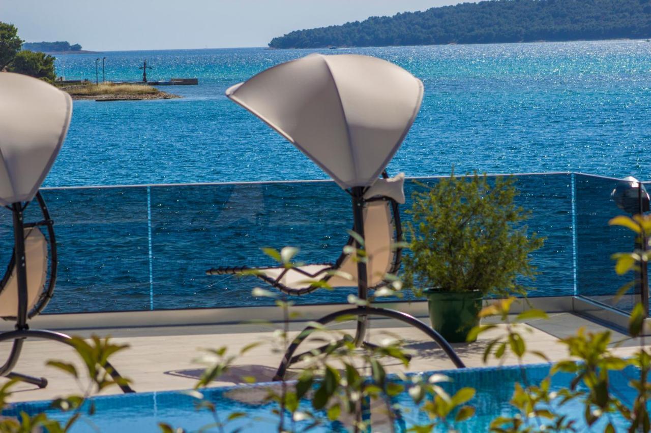Villa Bozena โบรดาริตซา ภายนอก รูปภาพ